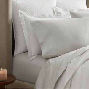 Boll & Branch Signature Hemmed Sheet Set, Queen - NEW w/ tags